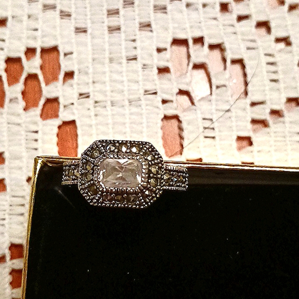 CZ accent ring - Picture 3 of 4
